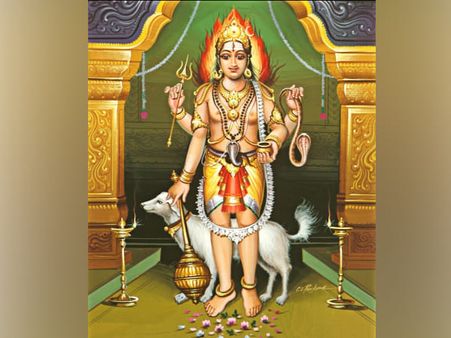 ৩) কালভৈরবের পূজা করুন