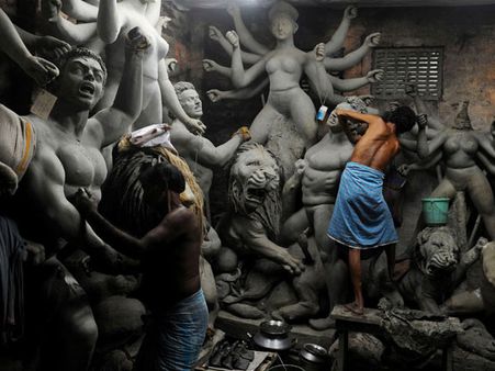 কুমারটুলির মাটির প্রতিমা :