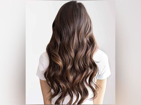 ওয়েভি চুল সপ্তাহে কতবার ধোওয়া উচিত