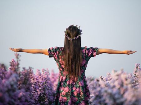 ৫) আশাবাদী হয়