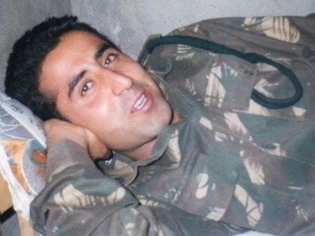 বিদেশী চাকরি প্রত্যাখ্যান