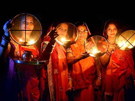 করবা চৌথ ব্রত করার উপকারিতা