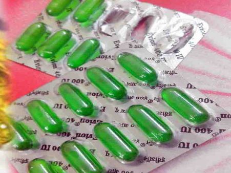 ভিটামিন ই ক্যাপসুল হেয়ার প্যাক