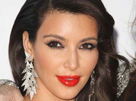 Sugar To Exfoliate Kim Kardashian's Skin