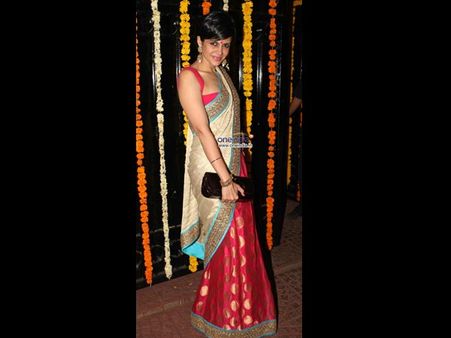 Coins & Brocade For Mandira