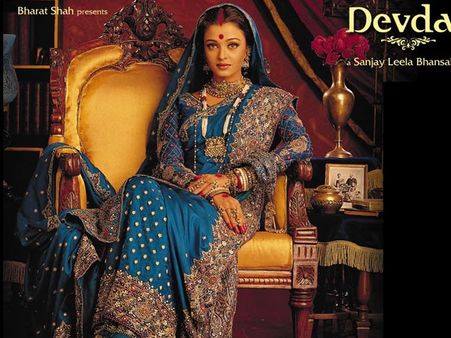 Neeta Lulla Clothes Paro