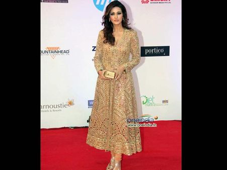 Sonali Bendre In Golden Suit