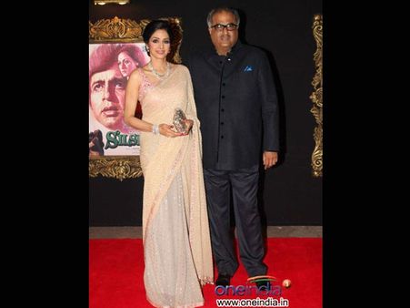 Sridevi in cream coloured saree