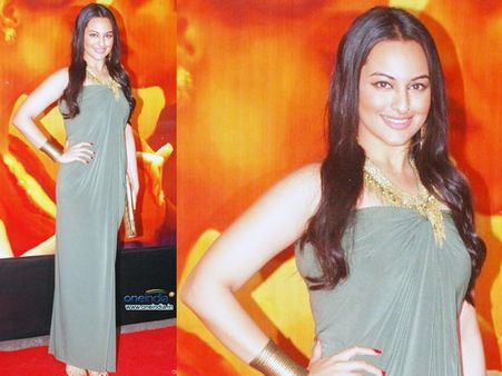 Sonakshi in Dirty Green Gown