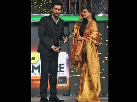 Rekha In Gold Kanjeevaram