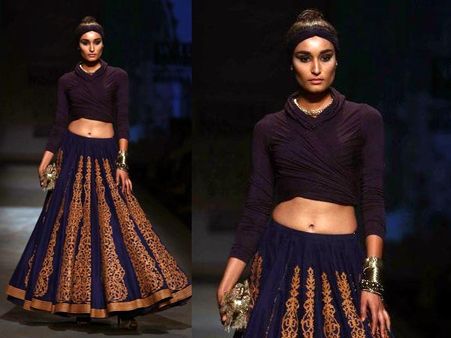 Shantanu n Nikhil: Navy Blue Lehenga-Skirt
