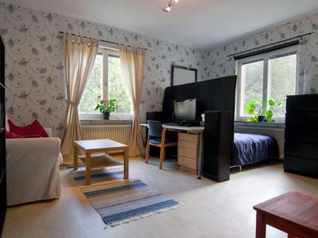 Go stripped or floral