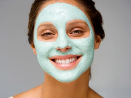 Cleanses The Skin Pores