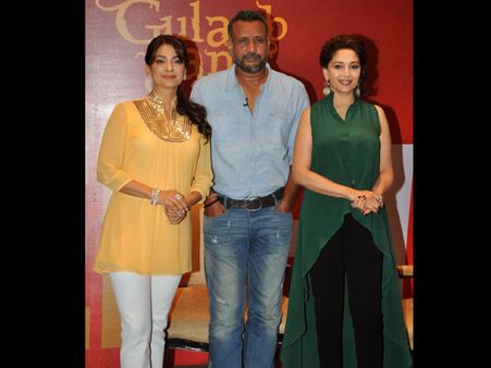 Juhi Chawla Wears Yellow Juhi Chawla Wears Yellow