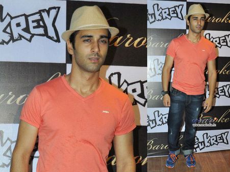 The Closed V-Neck The Closed V-Neck