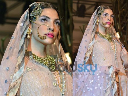 Bejwelled Triangle Mang Tikka