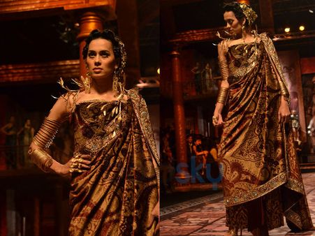 Printed Golden Drapes Printed Golden Drapes