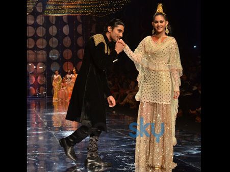 Prateik and Amyra Dastur