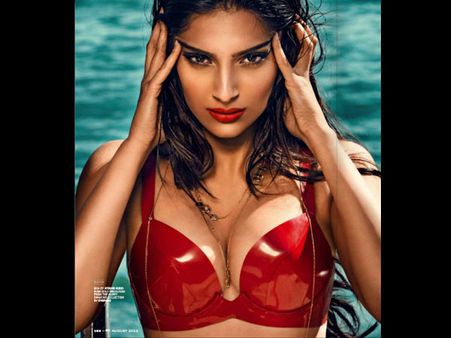 Smoking Red Hot Beauty Smoking Red Hot Beauty