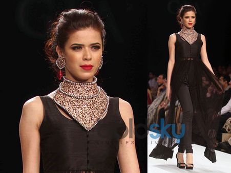 Matte Gold n Grey Pearls Collar Necklace