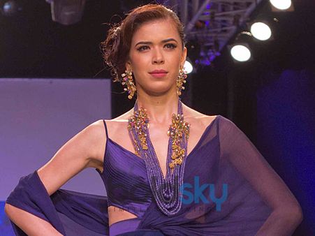 Pearl Beads With Gold