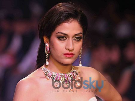 Pink Minakari Necklace Pink Minakari Necklace