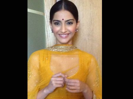 Red Bindi With Hair Pulled Back Red Bindi With Hair Pulled Back