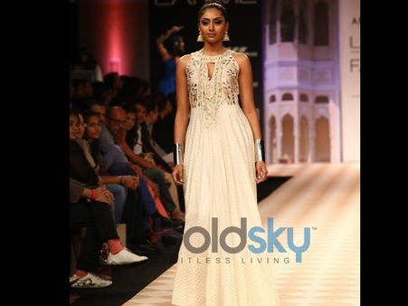 White and Silver Gown White and Silver Gown