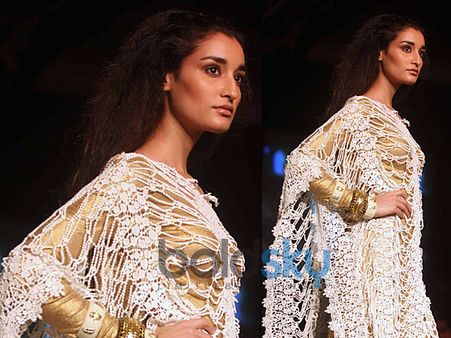 Gold n White Crochet