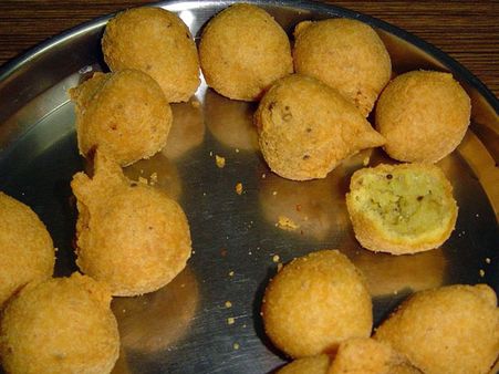 Potato Bonda Potato Bonda