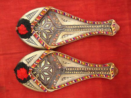 Traditional shoes 
