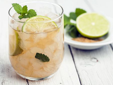 Flavoured Vodka With Ginger Ale