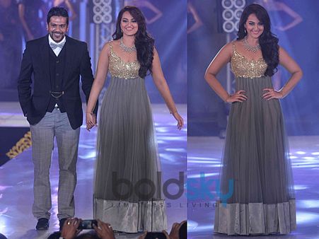 Sonakshi Sinha Sonakshi Sinha