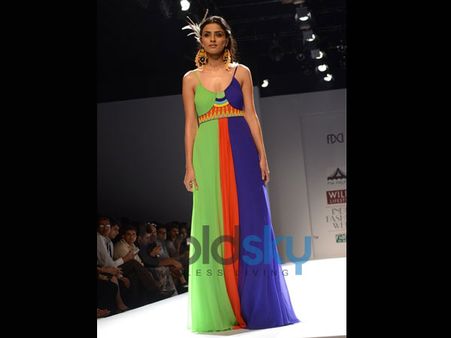 Tri-Tone Gown Tri-Tone Gown