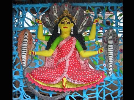 Worshipping Manasa