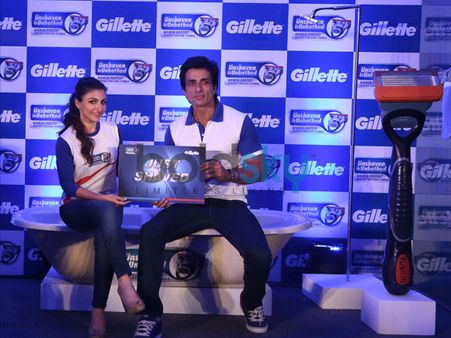 Soha & Sonu At The Promotions Of Gillette
