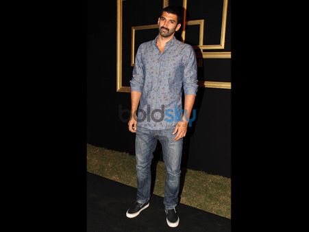 Aditya Roy Kapur At The Party