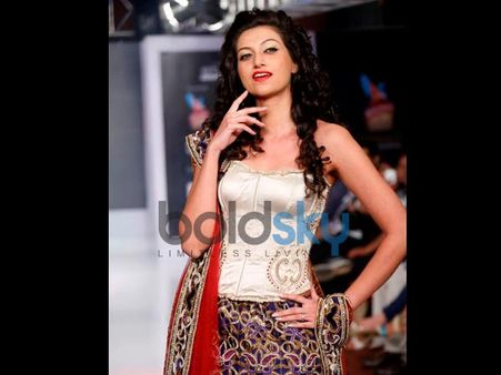 Hamsa Nandini Posing At The Ramp