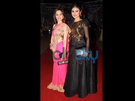Mouni & Sanjeeda At The Reception