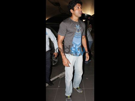 Farhan Looks Amazed! Farhan Looks Amazed!