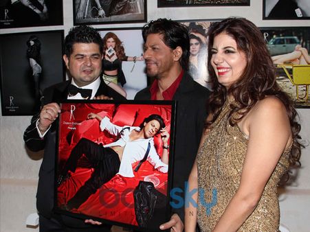 Shahrukh Launching His Picture Shahrukh Launching His Picture
