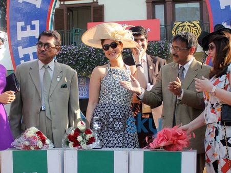 Kareena Wearing The Hat Kareena Wearing The Hat