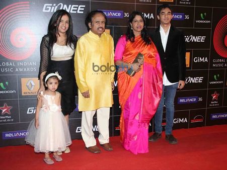 Kavitha Krishnamurthy With Her Family