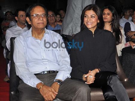 Sushmita With Her Father