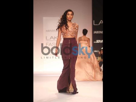 Golden Floral Embellishments Golden Floral Embellishments