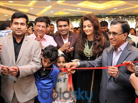 Kalyan Jeweller’s Opening Kalyan Jeweller’s Opening