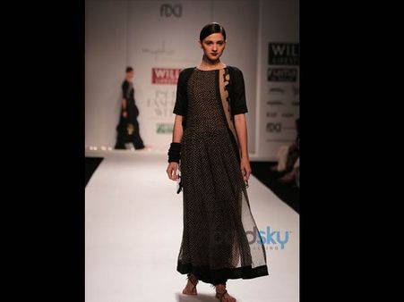 Sheer Maxi Sheer Maxi