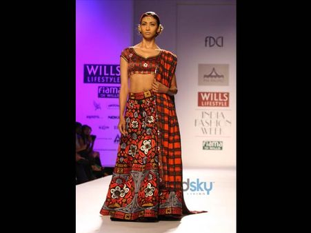 Lovely Lehengas Lovely Lehengas