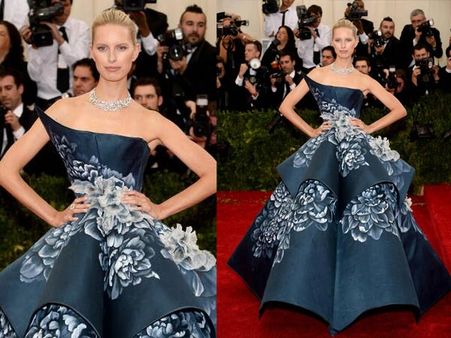 Karolina Kurkova Looks Classical 