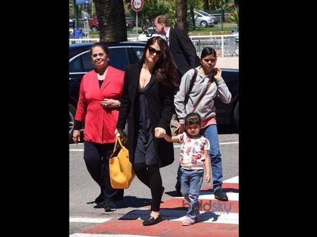 Ash's Yellow Gucci Bag